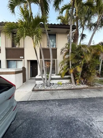 2661 NE 164th Street North Miami Beach FL 33160