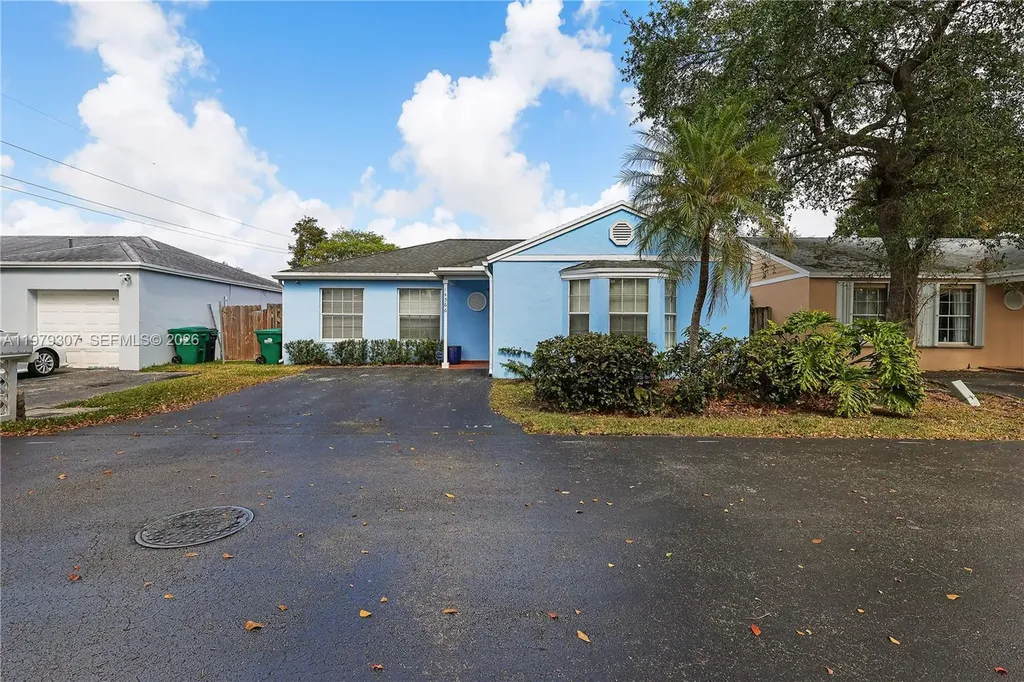 14566 SW 124th Place Miami FL 33186