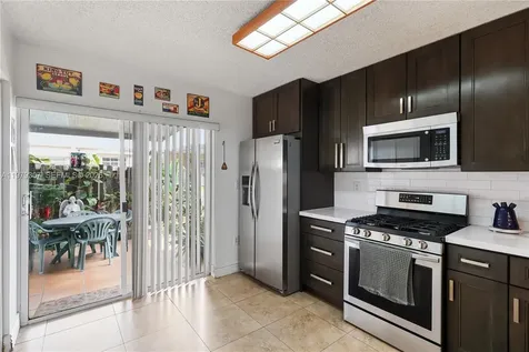 14566 SW 124th Place Miami FL 33186