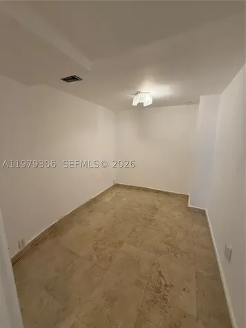 5255 Collins Avenue Miami Beach FL 33140