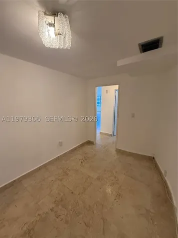5255 Collins Avenue Miami Beach FL 33140