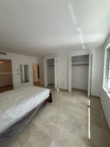 5255 Collins Avenue Miami Beach FL 33140