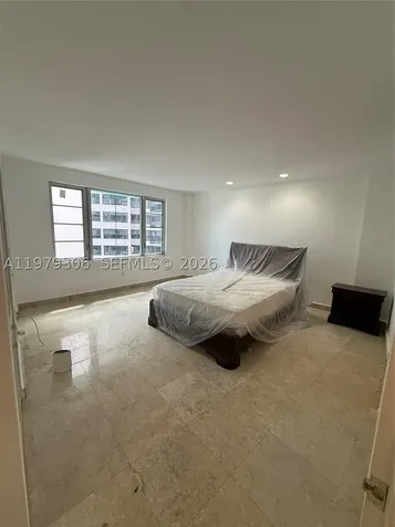 5255 Collins Avenue Miami Beach FL 33140