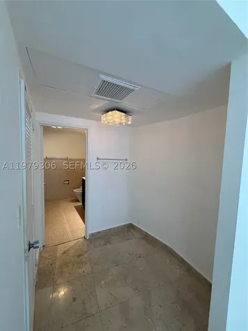 5255 Collins Avenue Miami Beach FL 33140