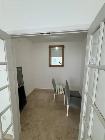 5255 Collins Avenue Miami Beach FL 33140