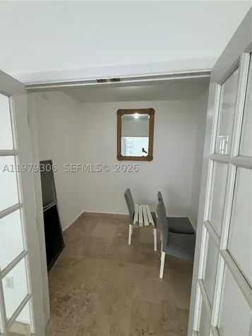 5255 Collins Avenue Miami Beach FL 33140