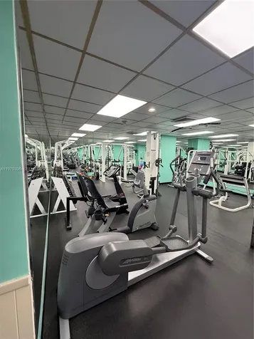 5255 Collins Avenue Miami Beach FL 33140