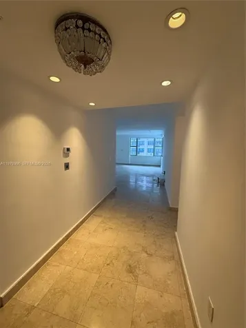 5255 Collins Avenue Miami Beach FL 33140