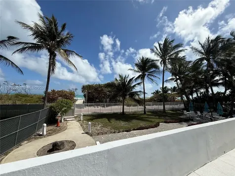 5255 Collins Avenue Miami Beach FL 33140
