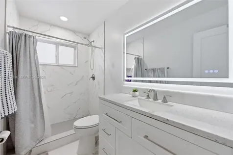 1101 NW 86th Terrace Pembroke Pines FL 33024