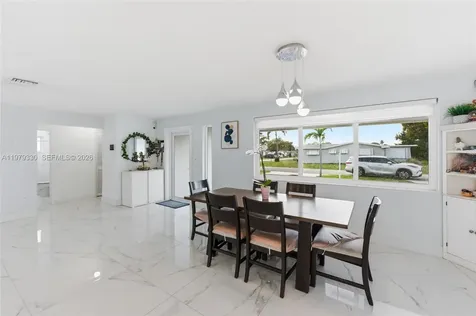 1101 NW 86th Terrace Pembroke Pines FL 33024
