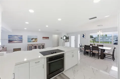 1101 NW 86th Terrace Pembroke Pines FL 33024
