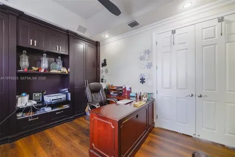 1448 Mariner Way Hollywood FL 33019