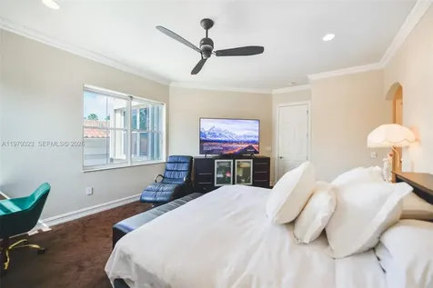 1448 Mariner Way Hollywood FL 33019