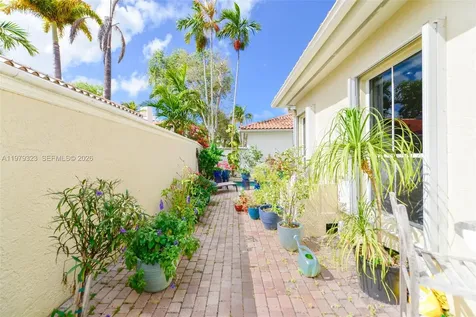 1448 Mariner Way Hollywood FL 33019