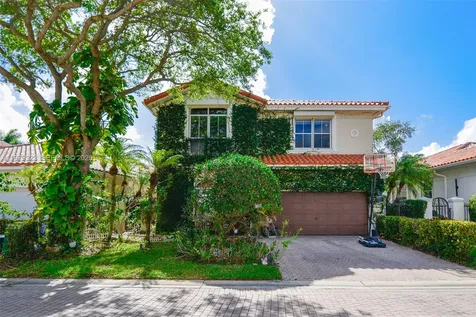 1448 Mariner Way Hollywood FL 33019