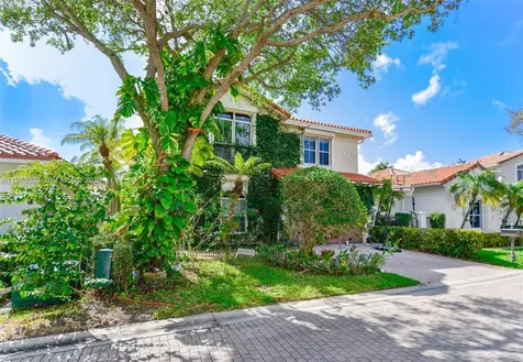 1448 Mariner Way Hollywood FL 33019