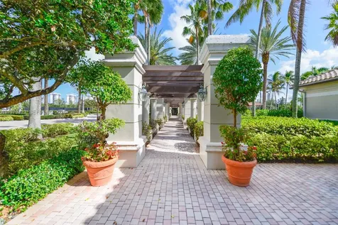 1448 Mariner Way Hollywood FL 33019