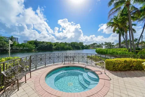 1448 Mariner Way Hollywood FL 33019