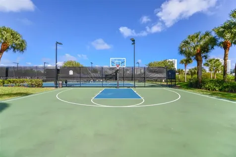 1448 Mariner Way Hollywood FL 33019