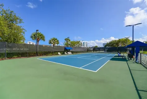 1448 Mariner Way Hollywood FL 33019