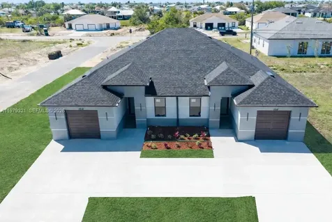 1315/1317 Diplomat Parkway E Cape Coral FL 33909