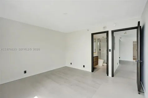 3530 Mystic Pointe Drive Aventura FL 33180