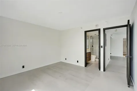 3530 Mystic Pointe Drive Aventura FL 33180