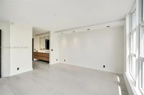 3530 Mystic Pointe Drive Aventura FL 33180