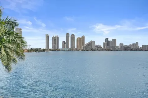 3530 Mystic Pointe Drive Aventura FL 33180