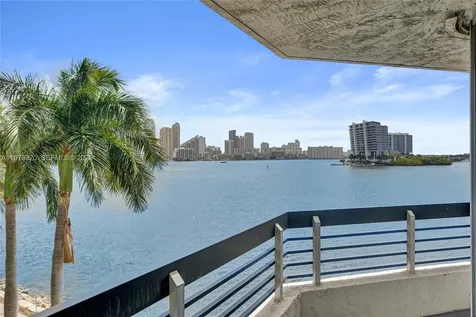 3530 Mystic Pointe Drive Aventura FL 33180