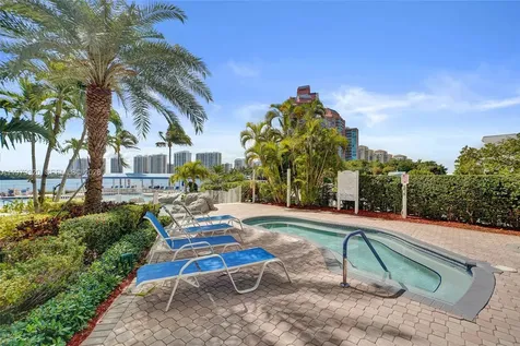 3530 Mystic Pointe Drive Aventura FL 33180