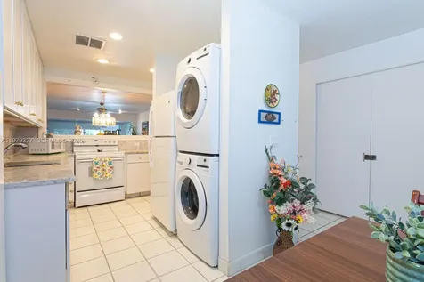 1421 NW 19th Terrace Delray Beach FL 33445