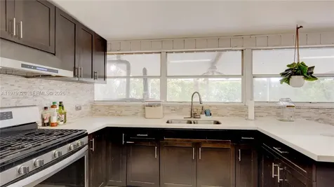 1715 SW 84th Avenue Miami FL 33155