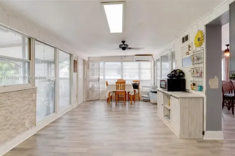 1715 SW 84th Avenue Miami FL 33155