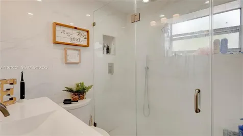 1715 SW 84th Avenue Miami FL 33155