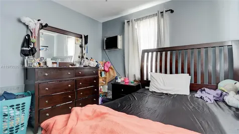 1715 SW 84th Avenue Miami FL 33155