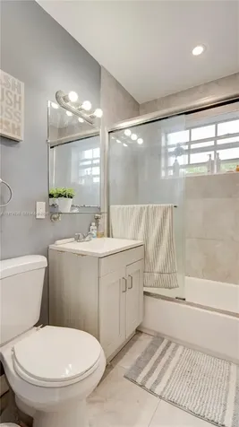 1715 SW 84th Avenue Miami FL 33155