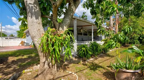 1715 SW 84th Avenue Miami FL 33155