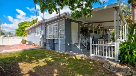 1715 SW 84th Avenue Miami FL 33155