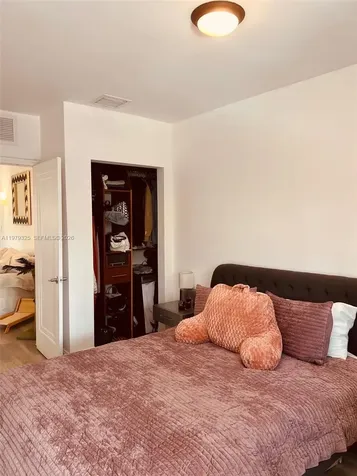 1500 Pennsylvania Avenue Miami Beach FL 33139