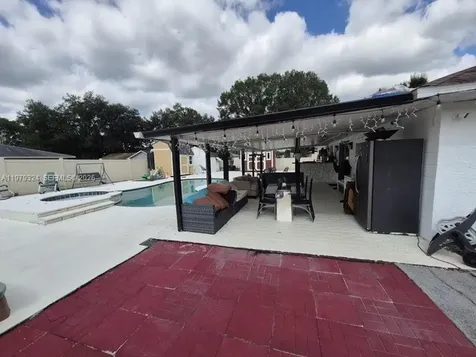 8016 Apache Lane Lakeland FL 33810