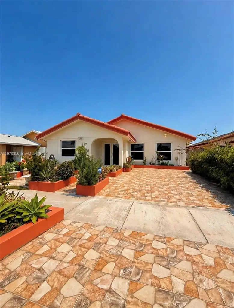 910 SW 140th Avenue Miami FL 33184