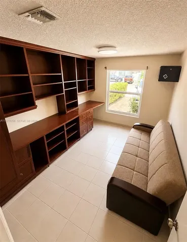 910 SW 140th Avenue Miami FL 33184