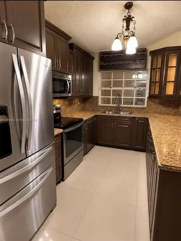 910 SW 140th Avenue Miami FL 33184