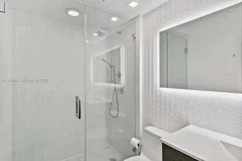 110 Washington Avenue Miami Beach FL 33139