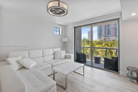 110 Washington Avenue Miami Beach FL 33139