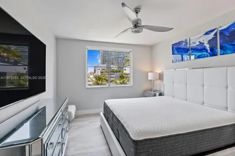110 Washington Avenue Miami Beach FL 33139