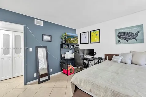 4550 NW 18th Avenue Deerfield Beach FL 33064