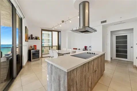 16275 Collins Avenue Sunny Isles Beach FL 33160